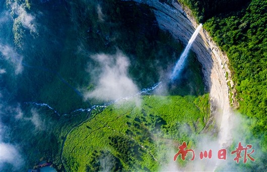 南川龙岩瀑布入选重庆市五大瀑布景观
