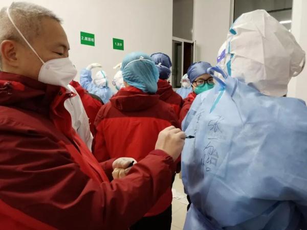 重庆援吉林医疗队累计收治859人 超60%已出院